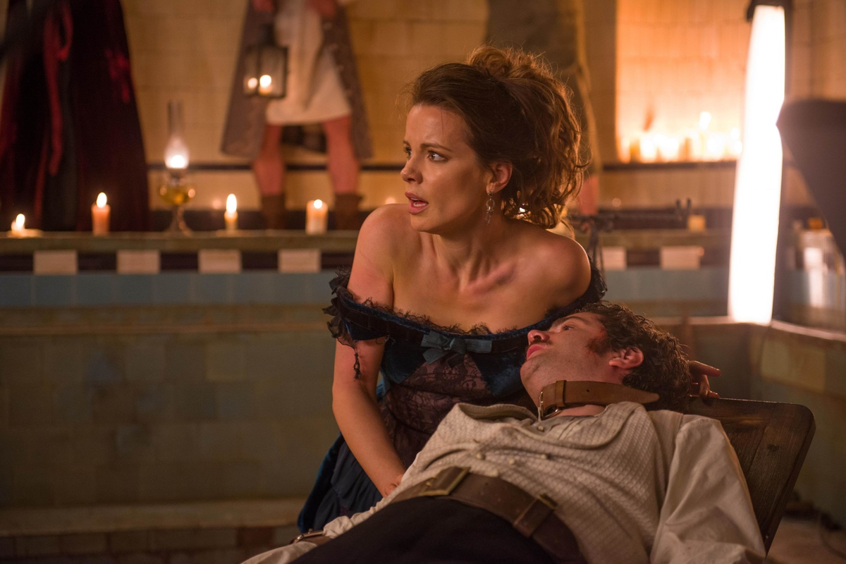 сюжет фильма обитель проклятых