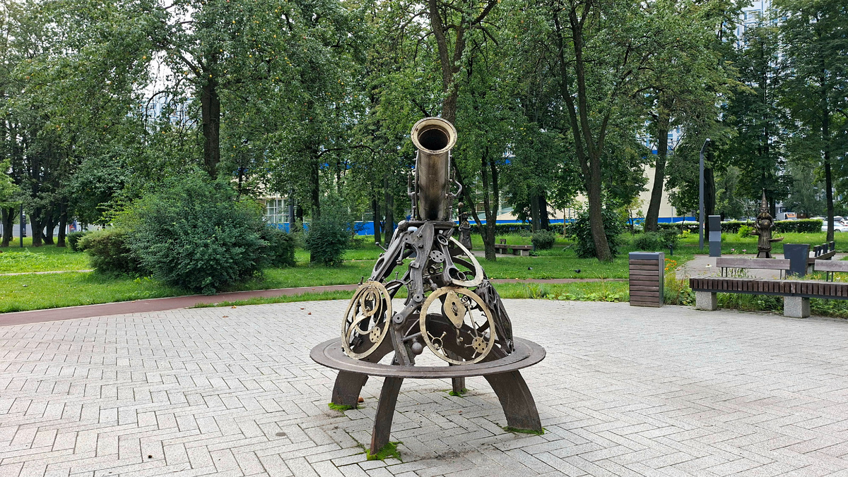 Скульптура «Телескоп»