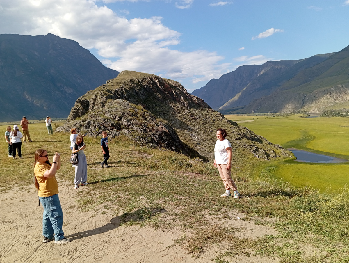 смотровой на Седле Сартакпая в долине реки Чулышман