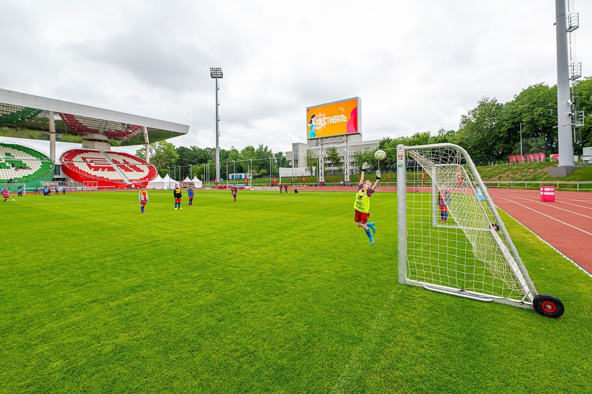    Столичные спортивные учреждения открывают двери для посетителей