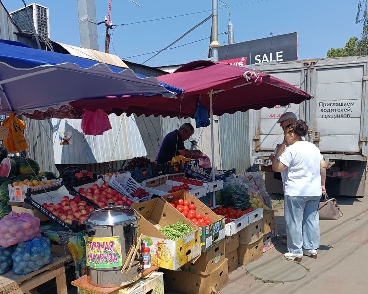     В Курске составили 7 протоколов из-за несанкционированной торговли