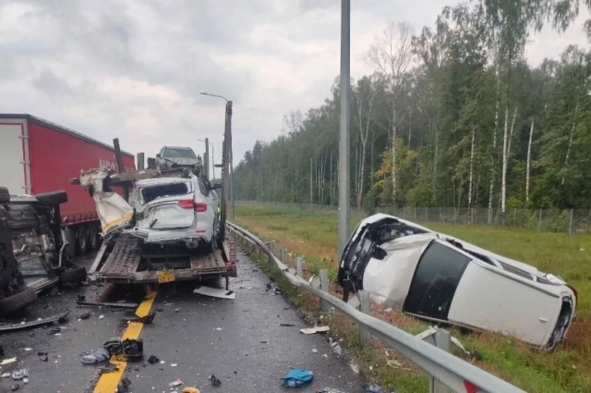    Под Арзамасом при ДТП автовоза с фурой взорвалась цистерна с углекислотой