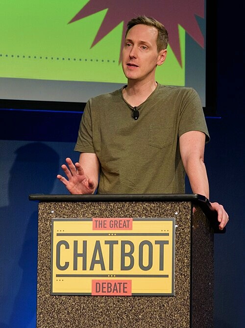 Себастьян Бубек в Музее компьютерной истории в 2025 году. Источник изображения Wikipedia.