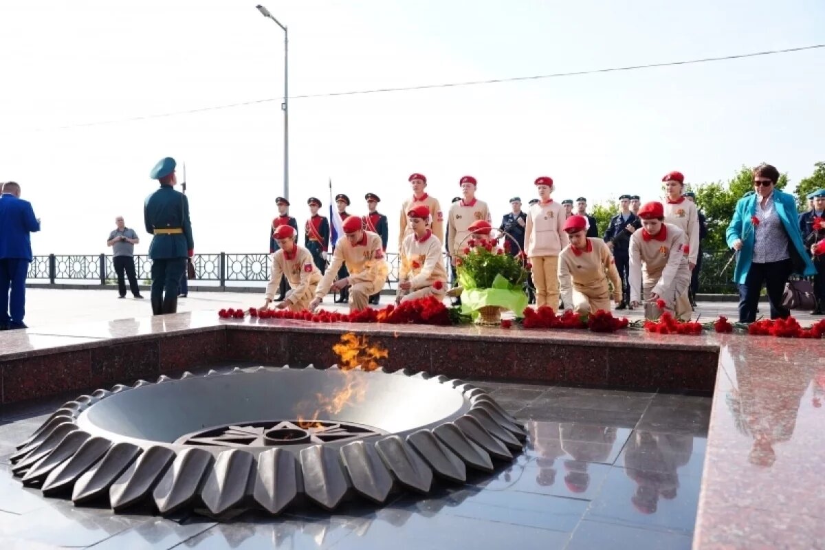    Ульяновцы почтили память героев Курской битвы