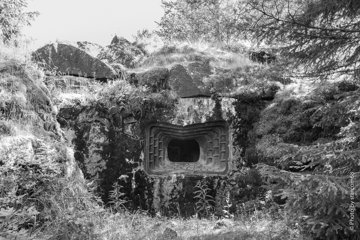 Финский артиллерийский ДОТ А8224 с советской артустановкой Л-17 и финским пулеметным бронеколпаком образца 1941 года