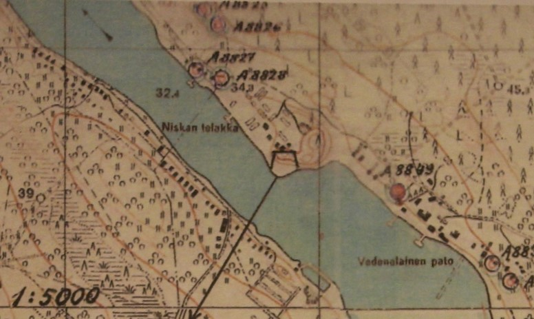 Обзорная схема расположения опорного пункта "Глаз Росомахи" и соседних ДФС. Не все сооружения здесь обозначены, равно как имеют место отметки по какой-то причине не построенных объектов