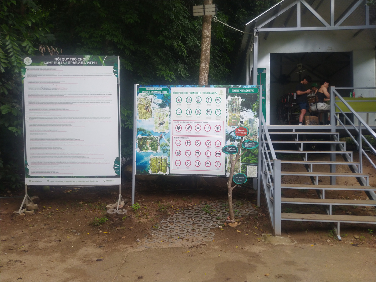 На водопадах Ба Хо с инфраструктурой полный порядок