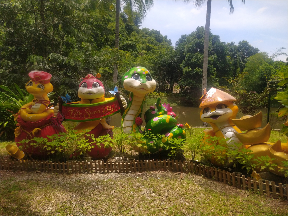 На водопадах Ба Хо с инфраструктурой полный порядок