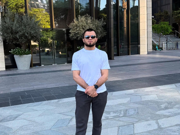     Фото из страницы Умара Нурмагомедова в социальной сети