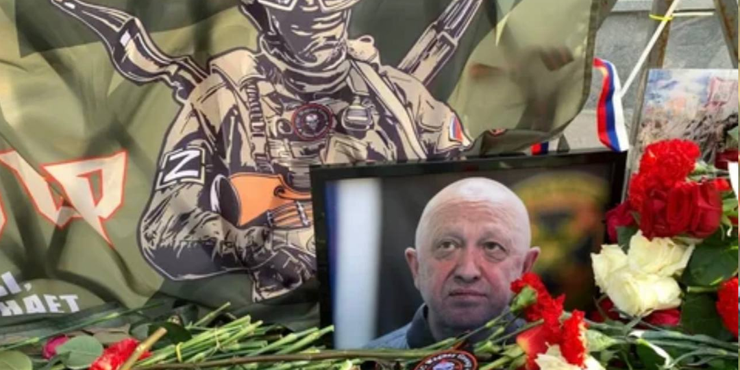 БЕЗ ЦЕРЕМОНИЙ