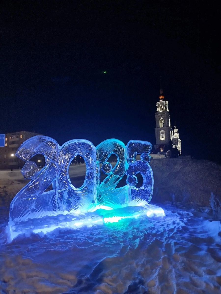 Свердловская область Североуральск храм Петра и Павла. 