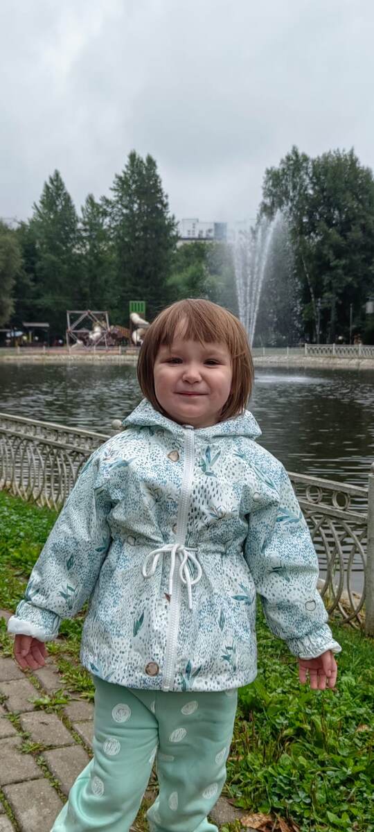 Виктория Денисовна, 3 года, в семье 2 года и 4 месяца