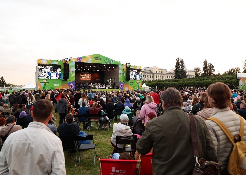     Евгений Пронин