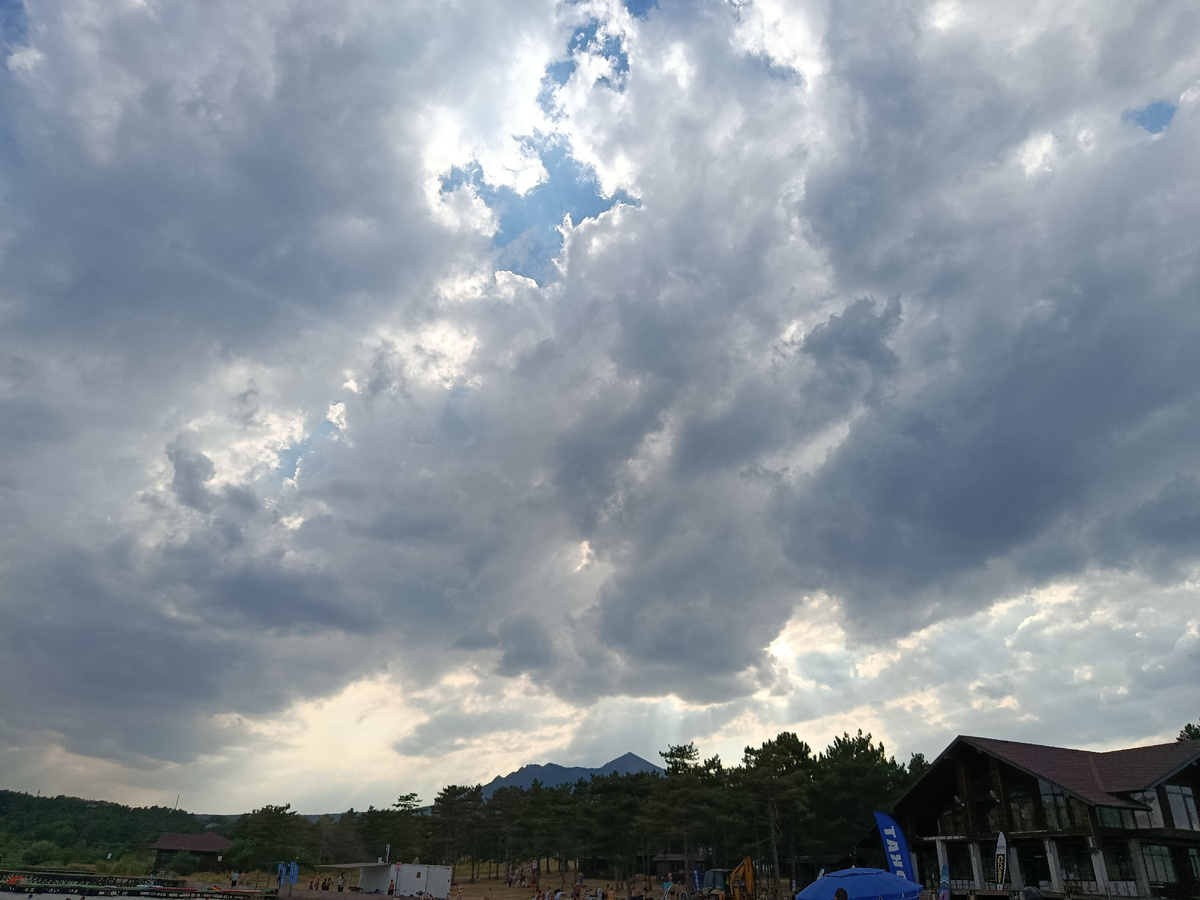 Августовское небонебо.