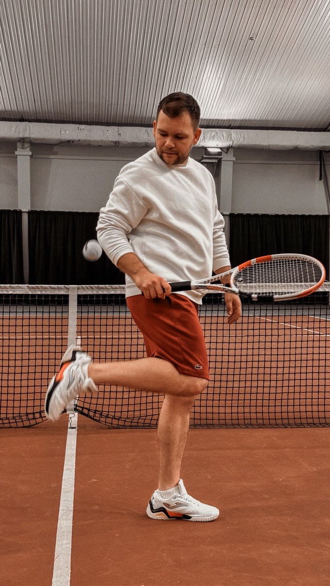 На теннисном корте 