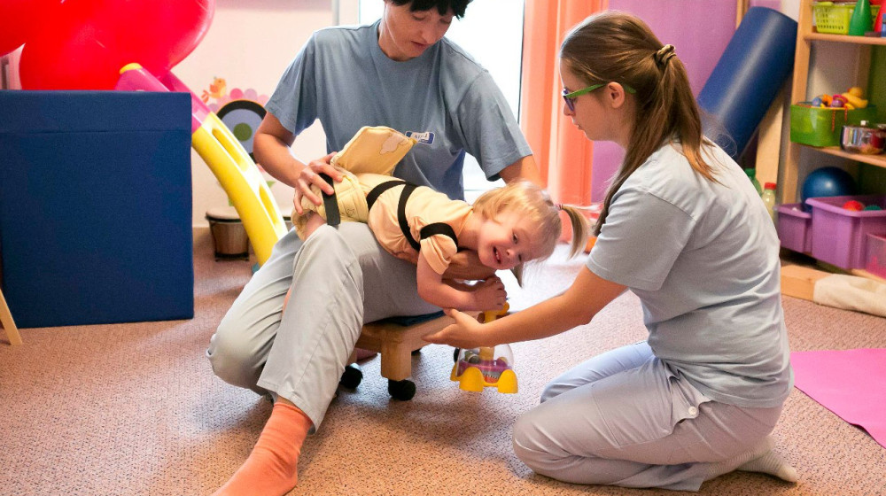    Почему парень, который просто почувствовал себя плохо на работе, провёл год в больнице и едва вернулся к жизни