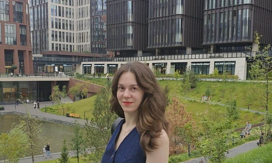 Выросла в Канаде, но сохранила русский. Вы удивитесь, что я знаю эти крылатые фразы