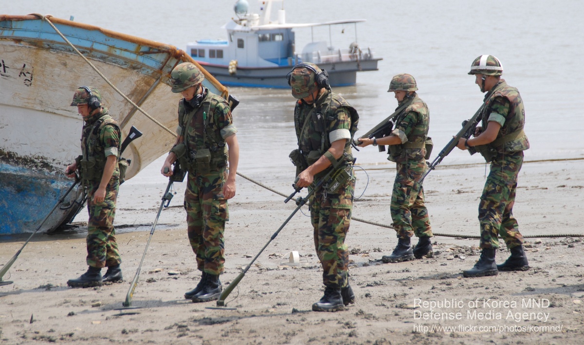    Военнослужащие армии Южной Кореи / Источник: (сс) 대한민국 국군 Republic of Korea Armed Forces