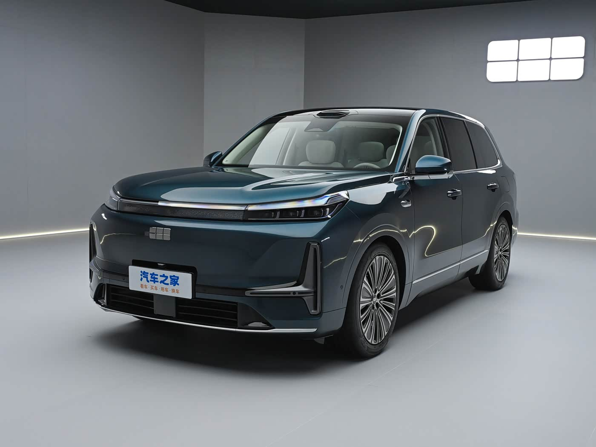 Новый большой кроссовер от Geely