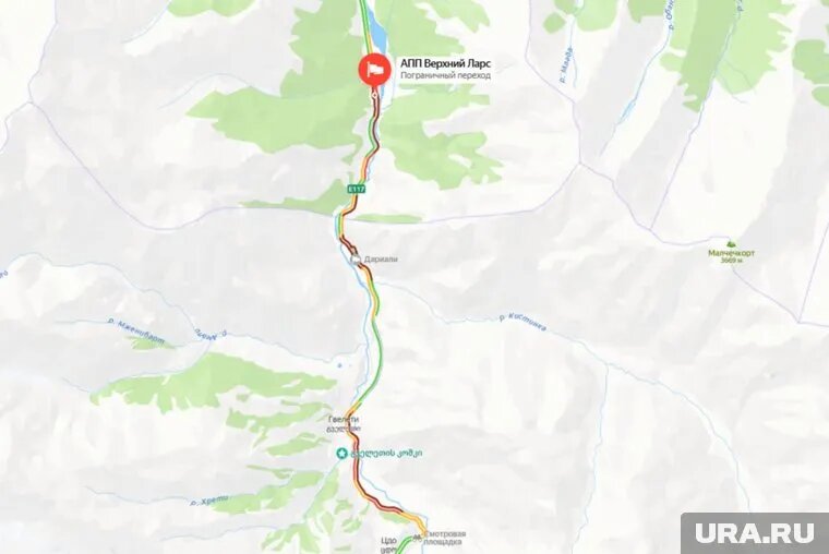 Почти вся дорога на «Верхний Ларс» багровая
Фото: «Яндекс карты»
