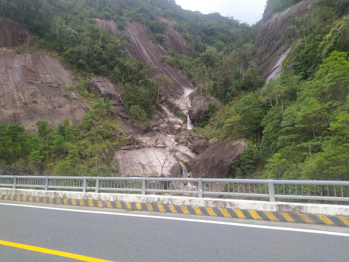 Водопад Слон на пути из Нячанга в Далат