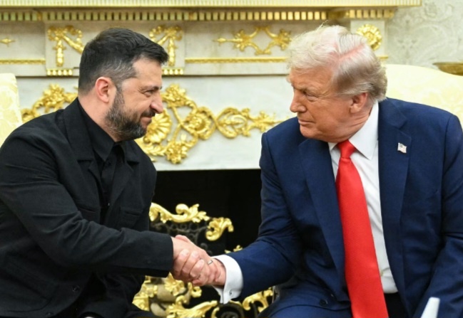 Киевский главнюк и президент США Трамп в Овальном кабинете в начале этого месяца. ФОТО: МАНДЕЛЬ НГАН/AGENCE FRANCE-PRESSE/GETTY IMAGES