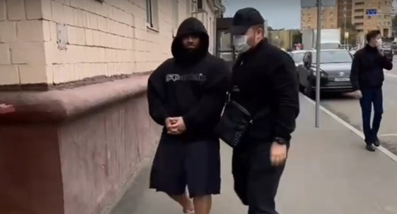 Кадр из видео задержания Арсена Маркаряна