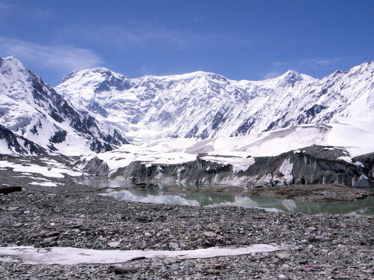     Пик Победы. Фото: Wikipedia.org.