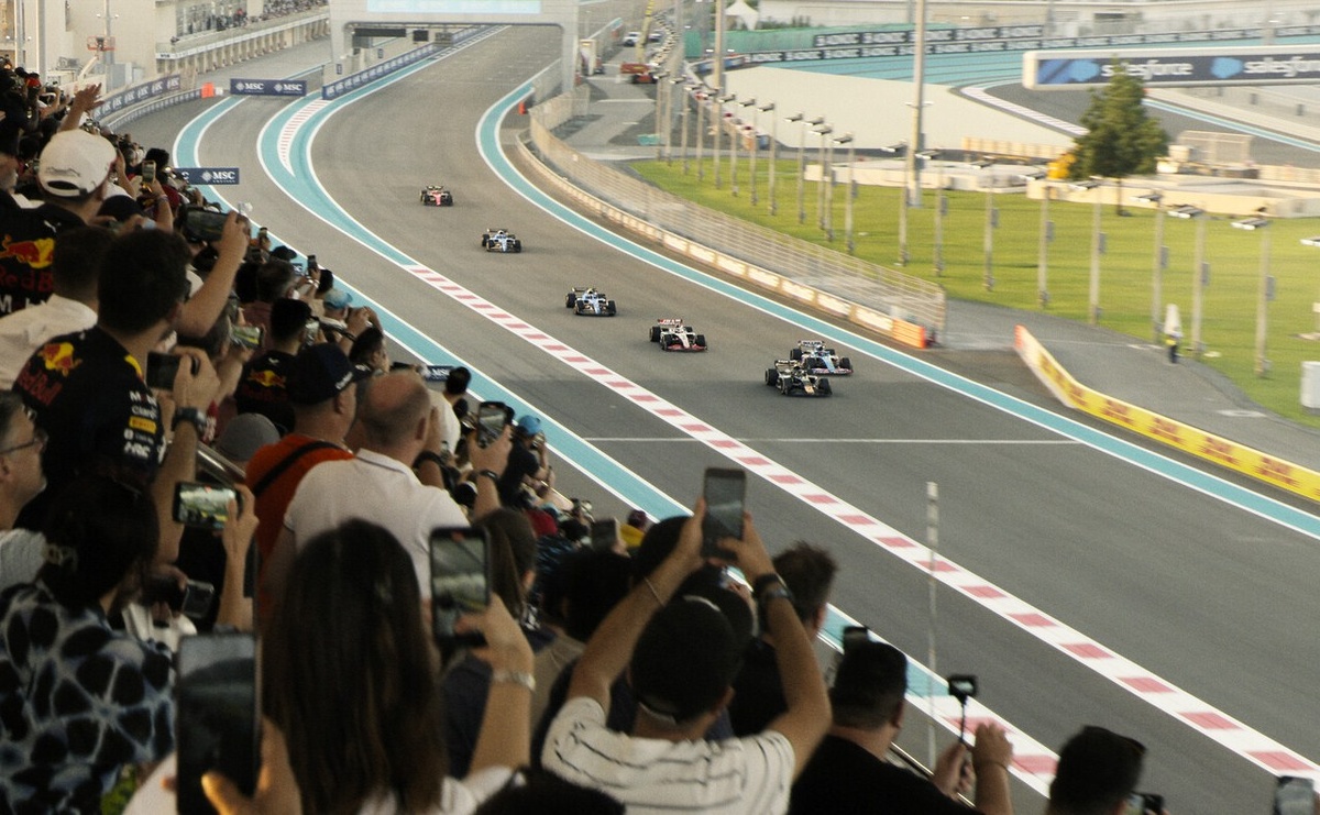 Кадр из фильма "F1".