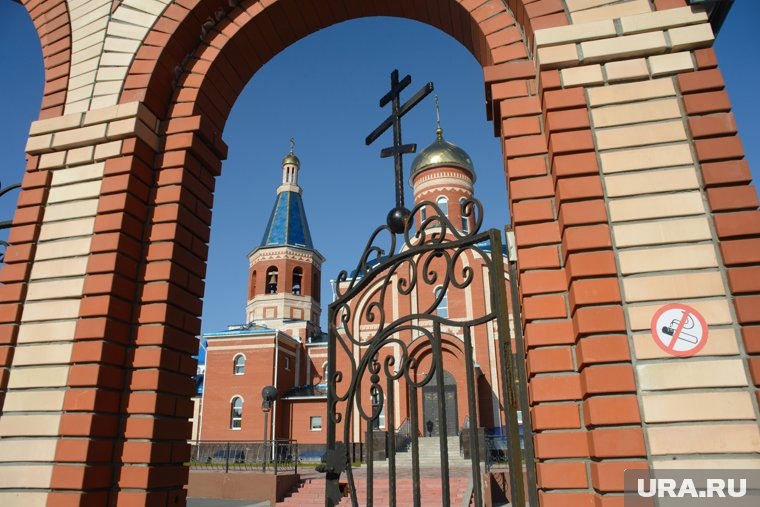    Новый Уренгой славится не только газом, но и красивыми храмами