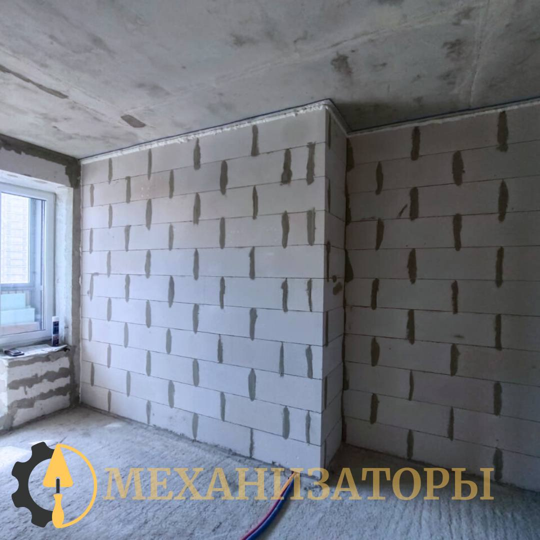 На фото: новые перегородки из газобетона. Монтаж выполнен нашей компанией