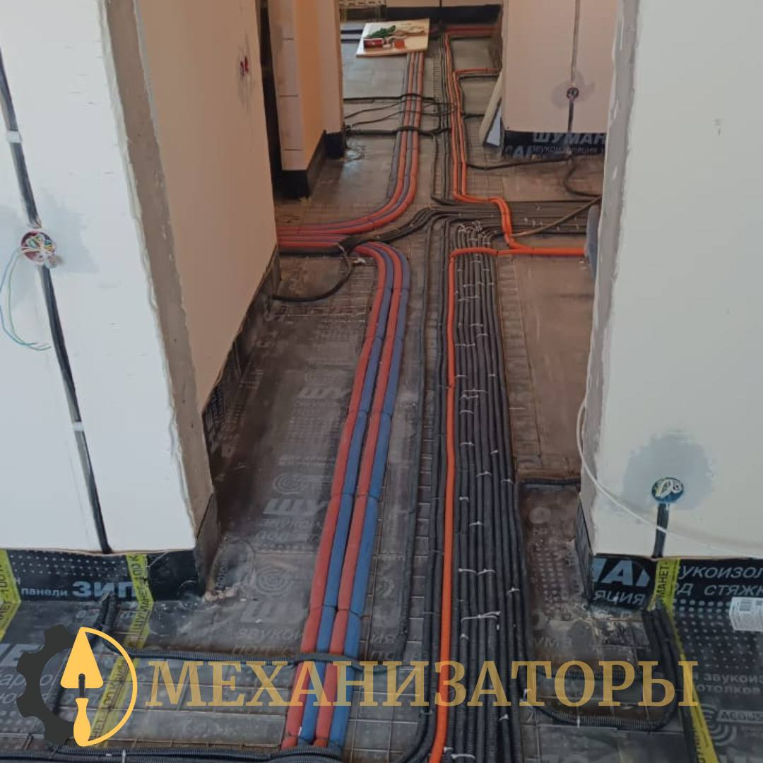 На фото: так выглядят современные трубы отопления. Инженерные работы выполнены «Механизаторами»