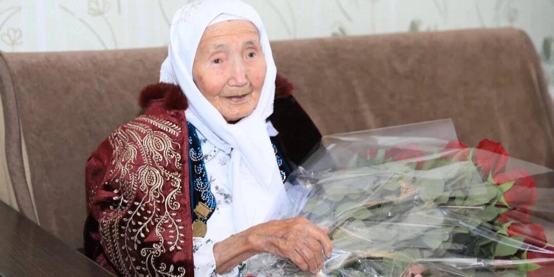 Долгожительница из Актобе отметила 110-й день рождения