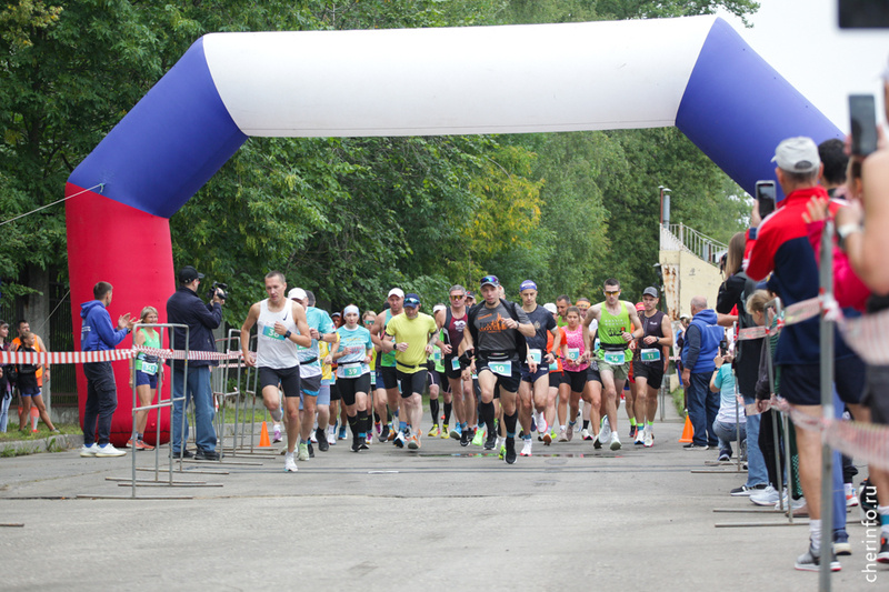    В этом году в 34-м марафоне "Северный край" заявилось рекордное количество участников - 820 человек из 50 городов