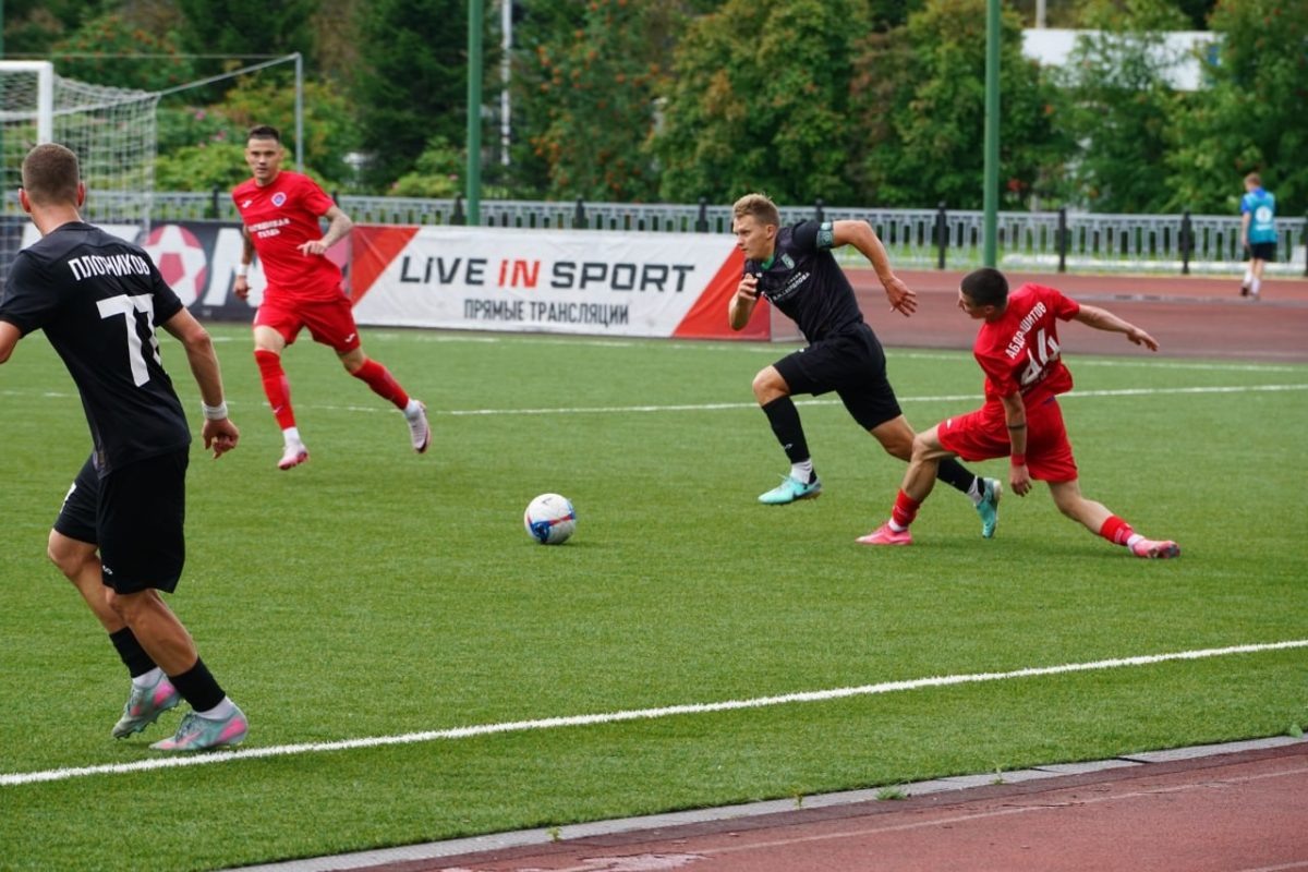    Дзержинцы набрали отличный ход, сметая со своего пути одного соперника за другим