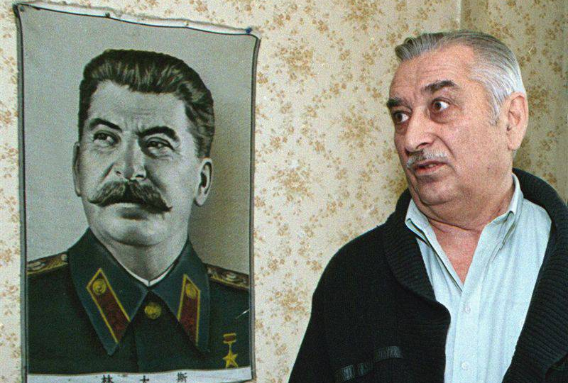 Гены Сталина: что ДНК-анализ внука рассказал об истории и генетике диктатора?