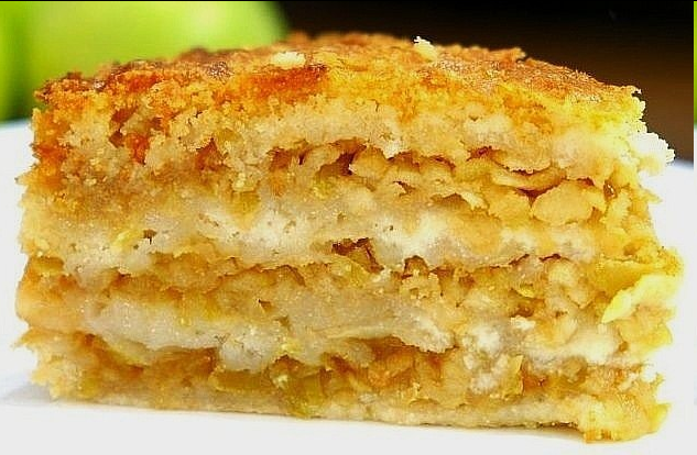 Яблочный пирог "Три стакана" из манки - рецепт без замешивания теста сочного пирога