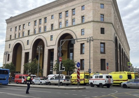    В Центральном «Детском мире» в Москве прогремел взрыв, имеются пострадавшие