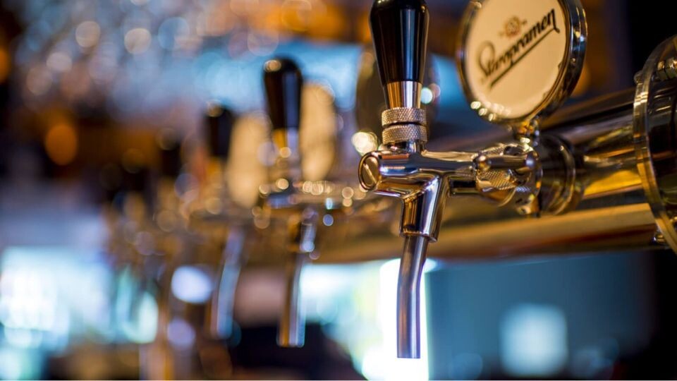    Пиво. Бар. Алкоголь. Источник: pixabay.com