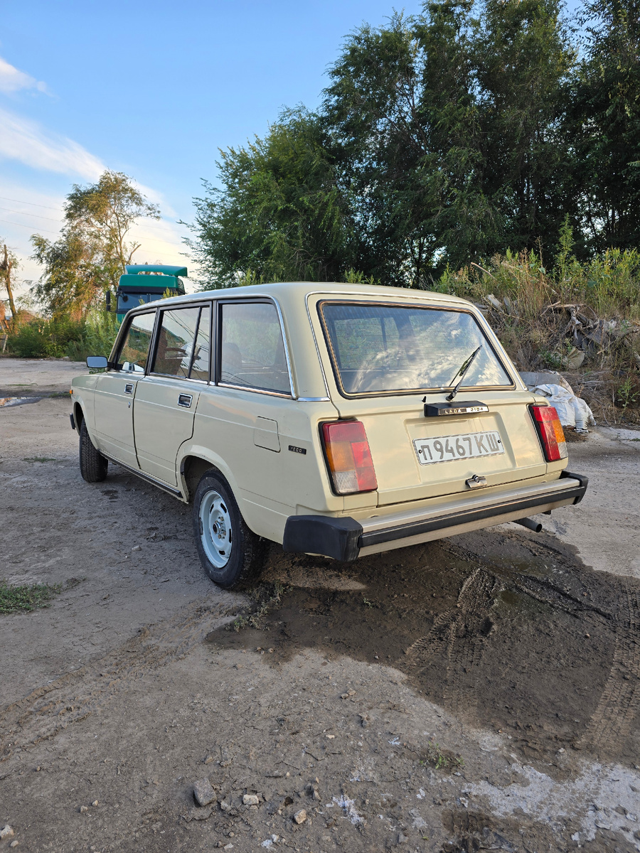 Госномер сохранился с 1989 года, когда эта машина и встала на учёт.