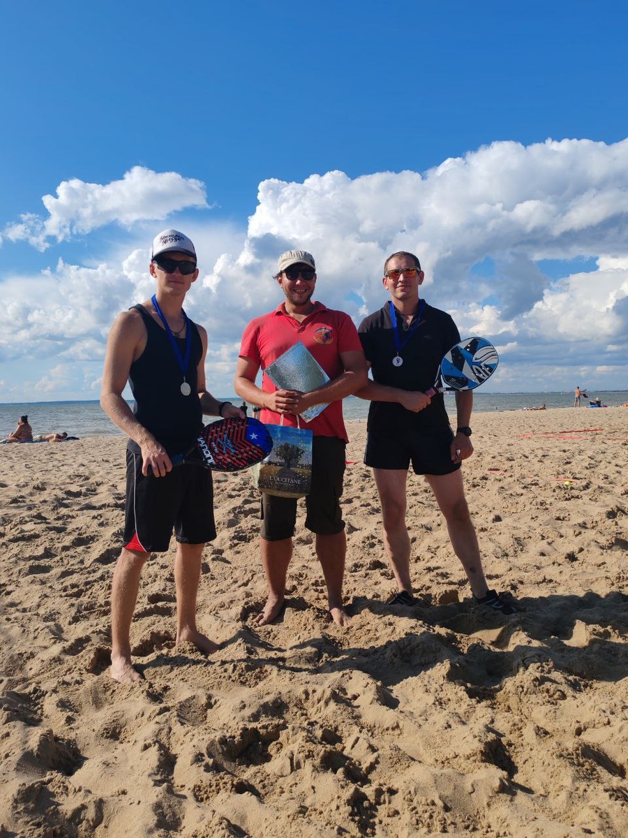 Игрульки в пляжный теннис