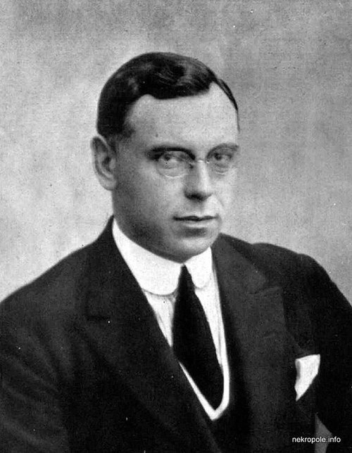 Зигфрид Анна Мейеровиц (24 января [5 февраля] 1887, Дурбен, Курляндская губерния, Российская империя — 22 августа 1925, окрестности Тукумса, Латвийская Республика) — латвийский государственный деятель, первый министр иностранных дел независимой Латвийской Республики