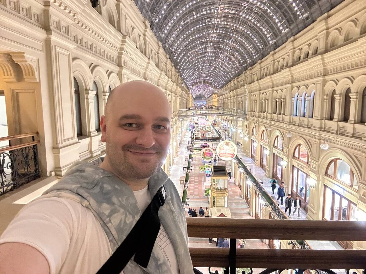 "И если жизнь экран
То нам в нем дан
Второй лишь план"(с)