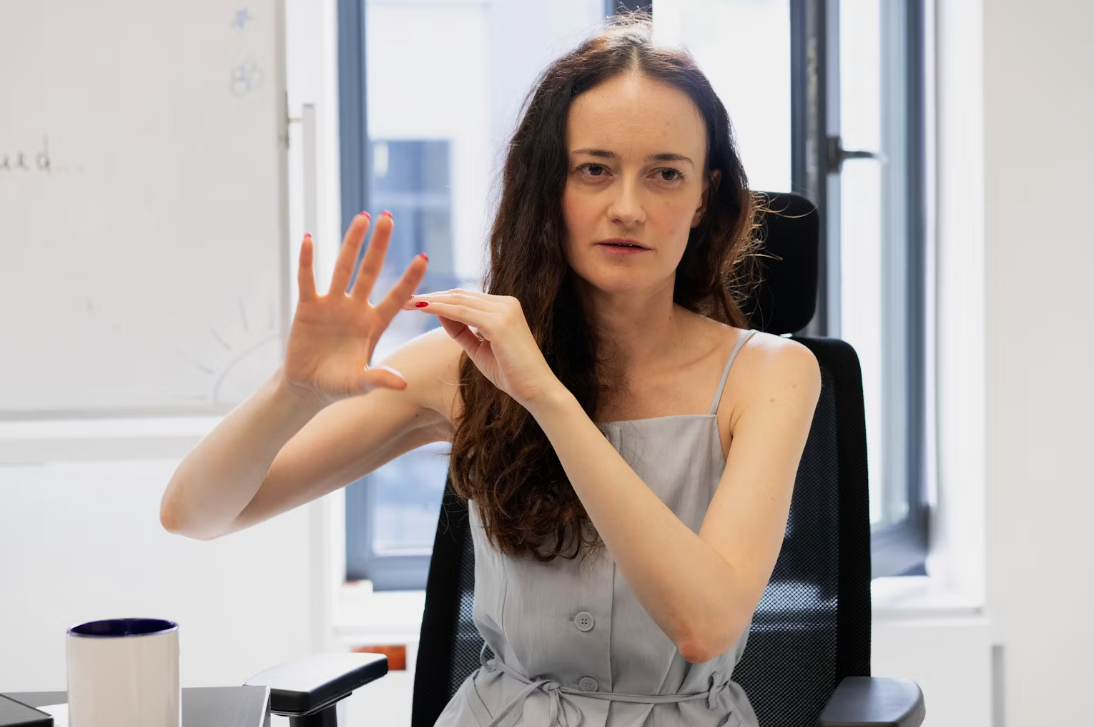 Главный редактор «The Kyiv Independent» Ольга Руденко в своём офисе в украинской столице в конце июля © Олесь Кромпляс/Oles Kromplias