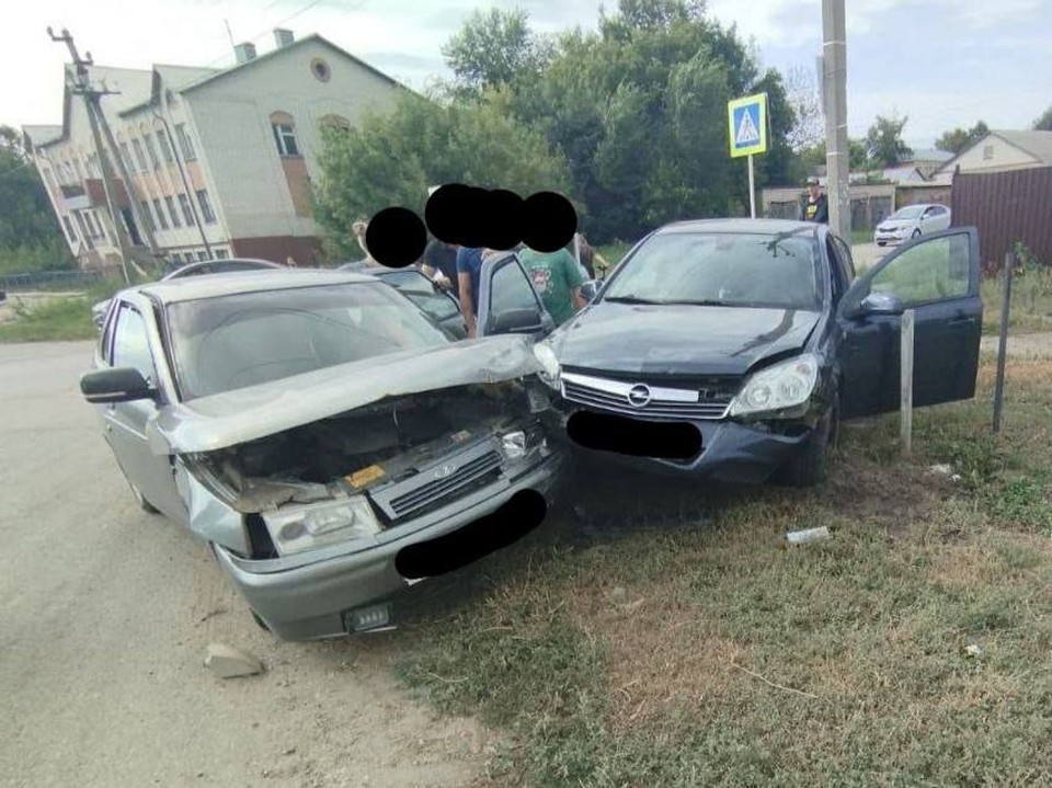    На месте работали пожарные-спасатели, медики и сотрудники ГАИ. Фото: ГКУ СО «Центр по делам ГО, ПБ и ЧС»