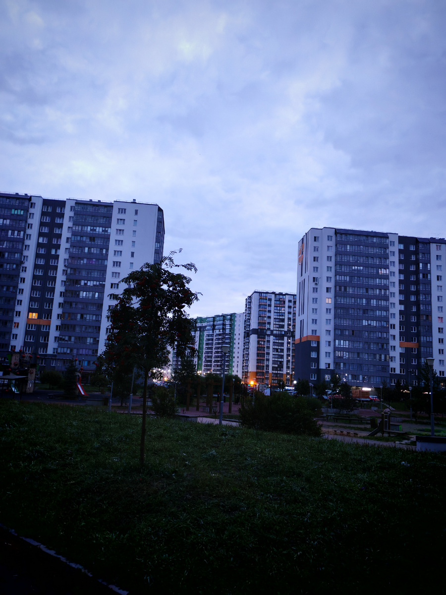 Я вышла раньше солнца...