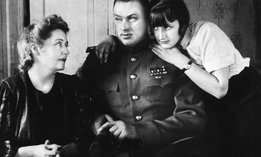 Маршал Рокоссовский: как сложилась судьба потомков легендарного полководца?