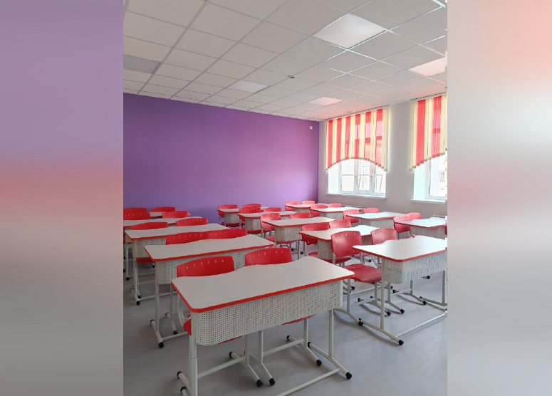    Фото с телеграмм-канала "Ремонт школы 43" Марина Ецкова