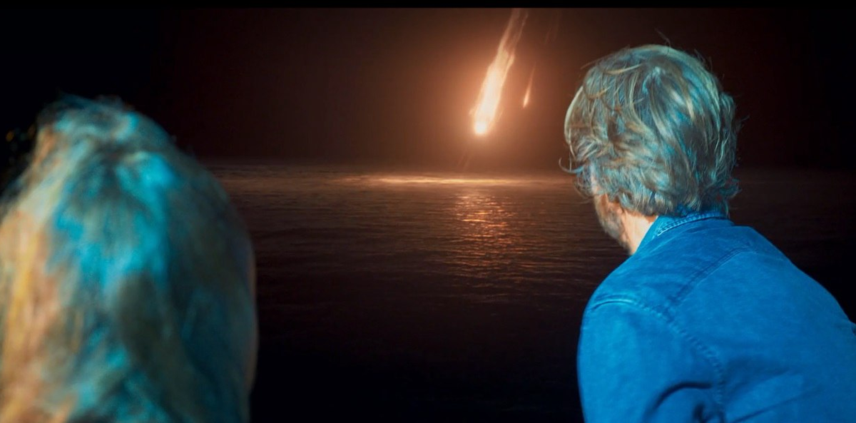 Это - не метеориты! Это... спутники! (с) Кадр изх фильма