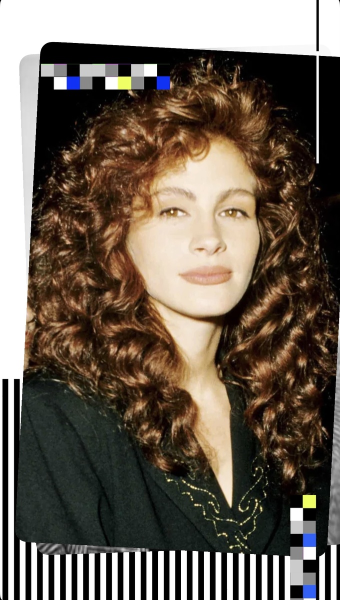 Ее улыбка и волосы — идеальный дуэт